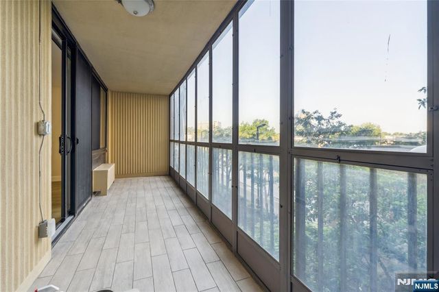 200 Winston 121, Cliffside Park, NJ 07010