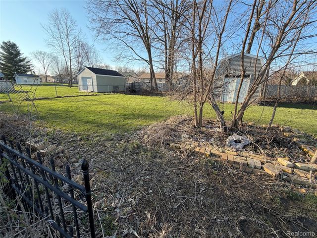 5312 Northway Drive, Flint Charter Township, MI 48473