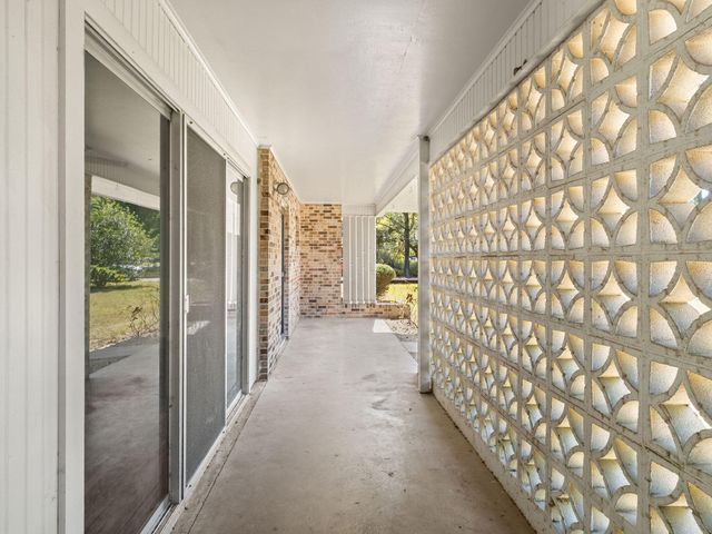 108 Nolen St, Deridder, LA 70634