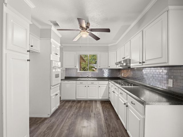 108 Nolen St, Deridder, LA 70634