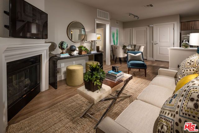 1040 Glendon Avenue 3153, Los Angeles, CA 90024