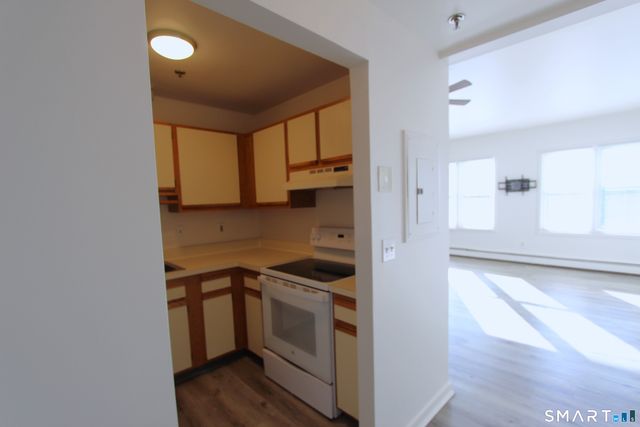 1838 Black Rock Turnpike 207, Fairfield, CT 06825