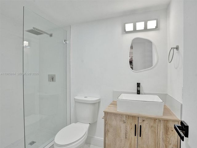 6 Chestnut Cir, Cooper City, FL 33026