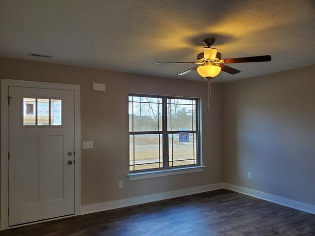 2910 Valley Farms Drive, Christiana, TN 37037