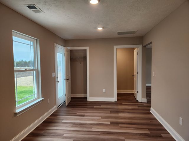 2910 Valley Farms Drive, Christiana, TN 37037