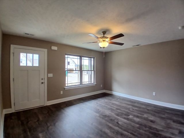 2910 Valley Farms Drive, Christiana, TN 37037
