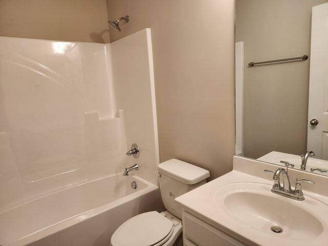 2910 Valley Farms Drive, Christiana, TN 37037