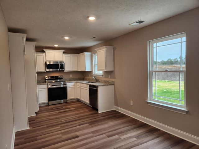 2910 Valley Farms Drive, Christiana, TN 37037