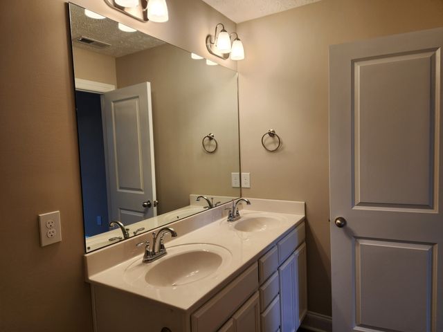 2910 Valley Farms Drive, Christiana, TN 37037