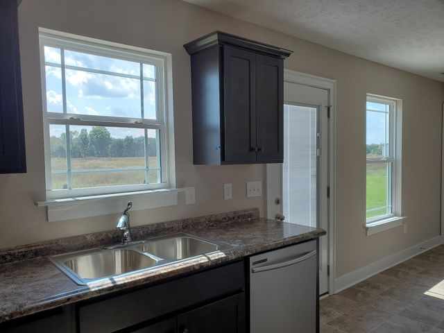 2910 Valley Farms Drive, Christiana, TN 37037