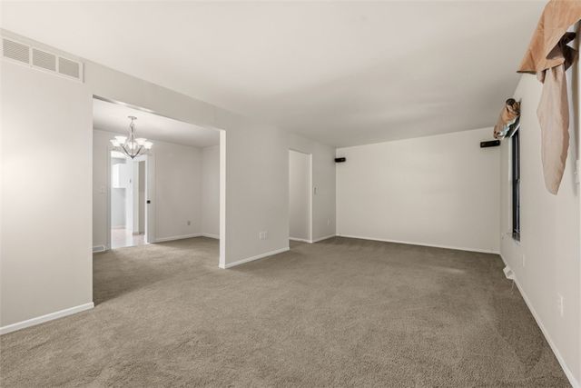 304 Rainprint Ln, Murrysville, PA 15668