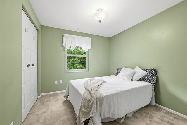 304 Rainprint Ln, Murrysville, PA 15668