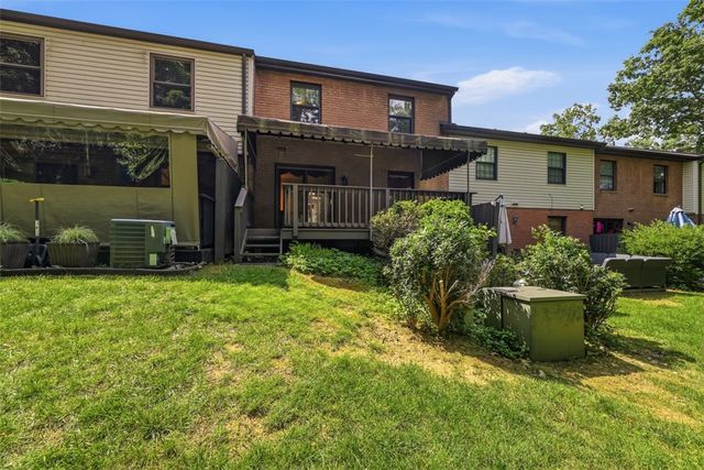 304 Rainprint Ln, Murrysville, PA 15668