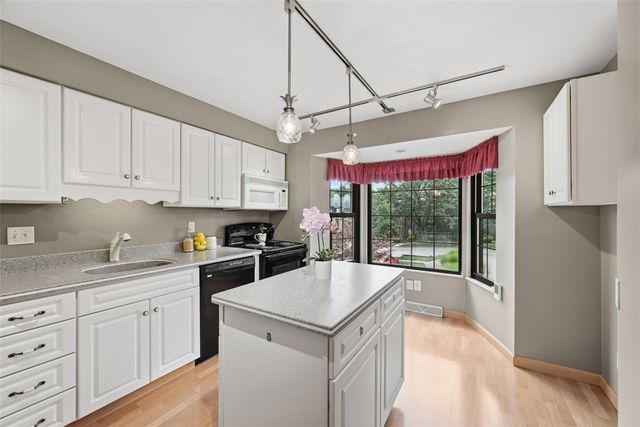 304 Rainprint Ln, Murrysville, PA 15668