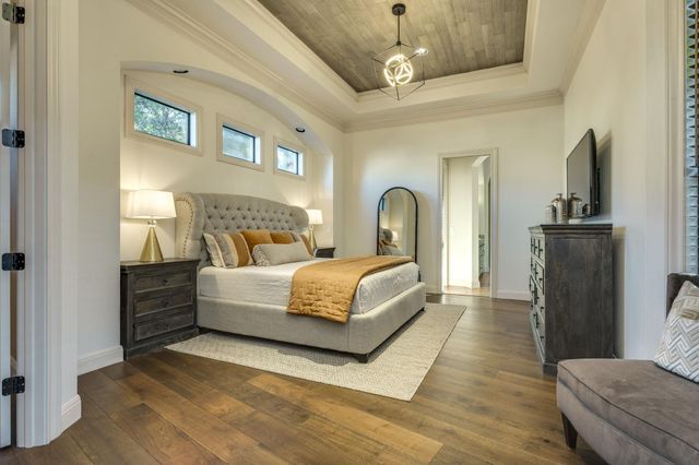 3 The Hills DR, The Hills, TX 78738