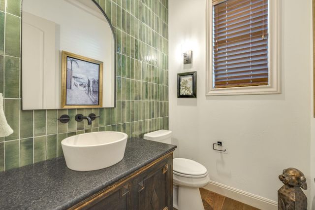 3 The Hills DR, The Hills, TX 78738