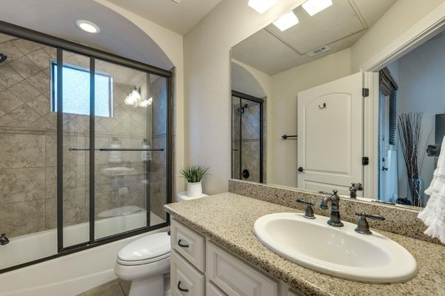 3 The Hills DR, The Hills, TX 78738