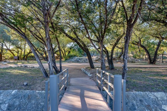 3 The Hills DR, The Hills, TX 78738