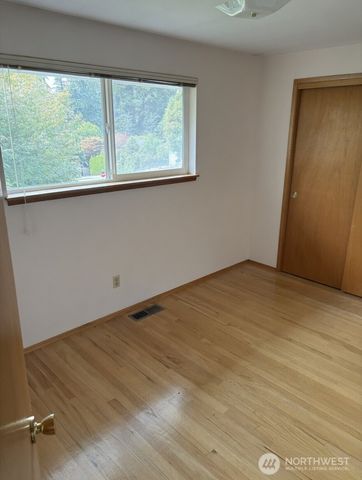19827 11th Avenue NW, Shoreline, WA 98177