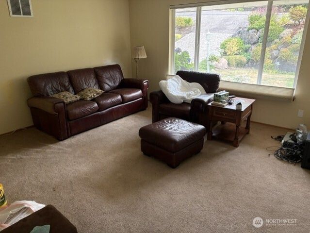 19827 11th Avenue NW, Shoreline, WA 98177