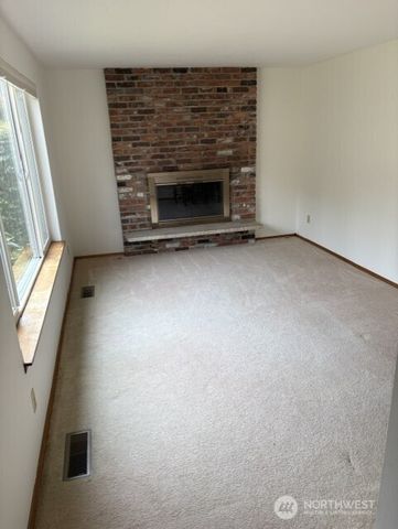 19827 11th Avenue NW, Shoreline, WA 98177