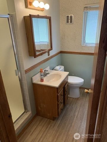 19827 11th Avenue NW, Shoreline, WA 98177