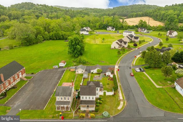 852 FRITZTOWN RD, Reading, PA 19608