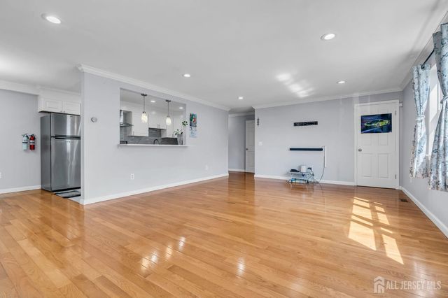 189 Bexley Lane, Piscataway, NJ 08854