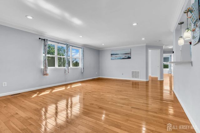 189 Bexley Lane, Piscataway, NJ 08854