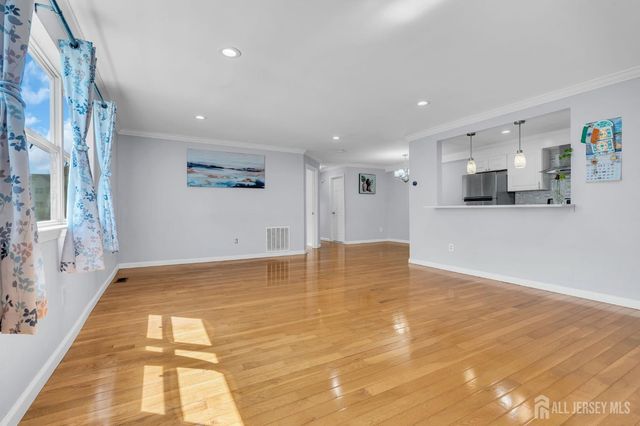 189 Bexley Lane, Piscataway, NJ 08854