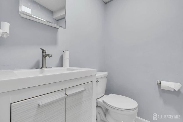 189 Bexley Lane, Piscataway, NJ 08854