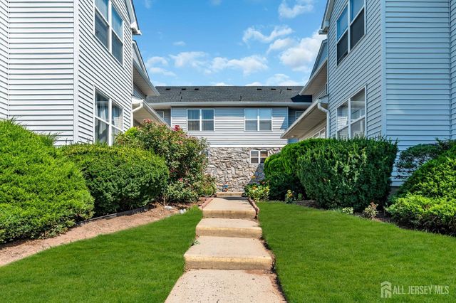 189 Bexley Lane, Piscataway, NJ 08854
