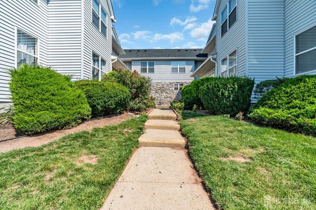189 Bexley Lane, Piscataway, NJ 08854