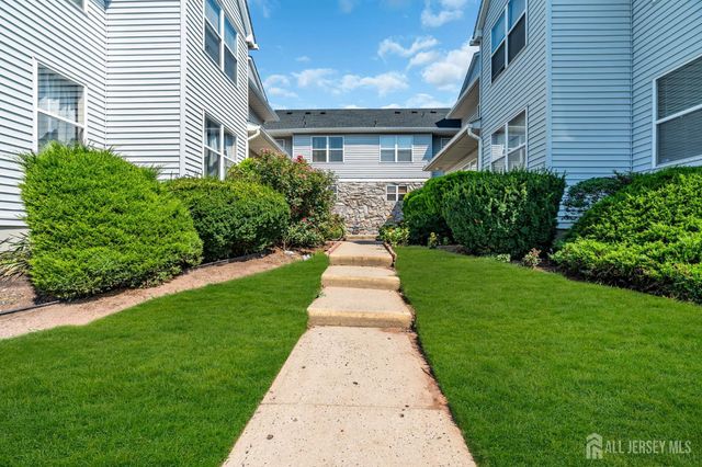 189 Bexley Lane, Piscataway, NJ 08854