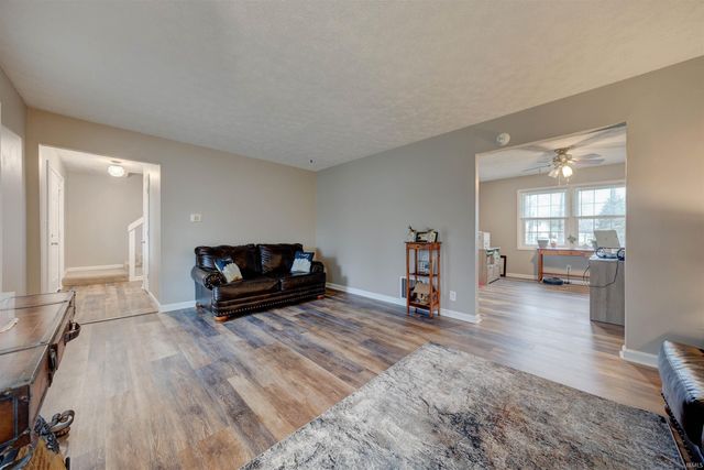 2616 Glenn Avenue, Evansville, IN 47711