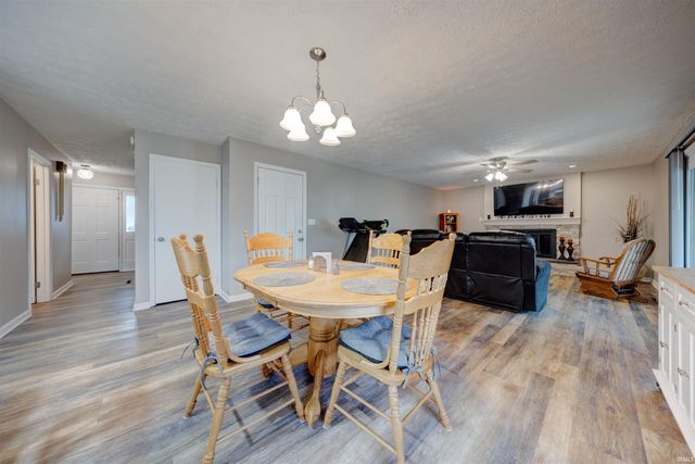 2616 Glenn Avenue, Evansville, IN 47711