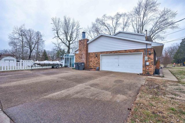 2616 Glenn Avenue, Evansville, IN 47711