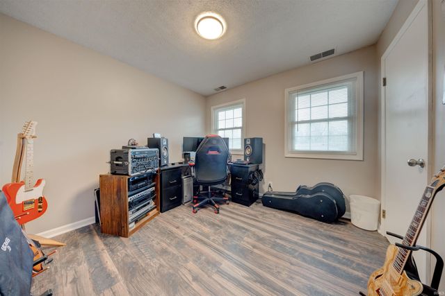 2616 Glenn Avenue, Evansville, IN 47711