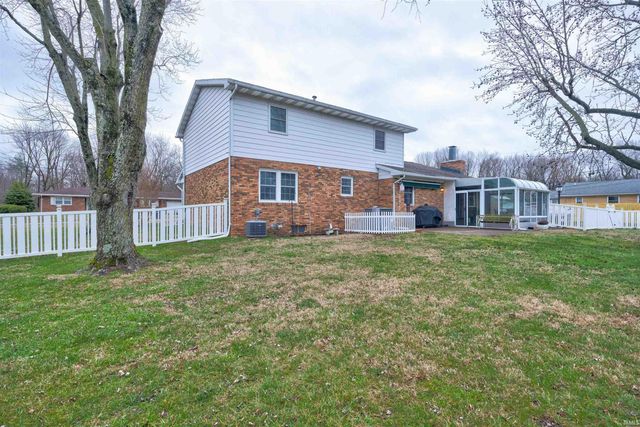 2616 Glenn Avenue, Evansville, IN 47711