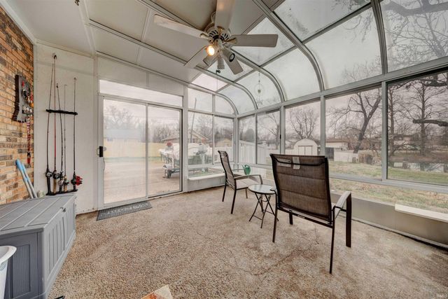 2616 Glenn Avenue, Evansville, IN 47711