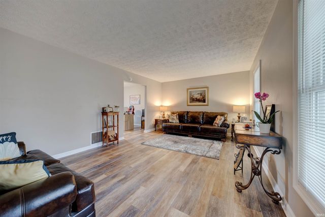 2616 Glenn Avenue, Evansville, IN 47711