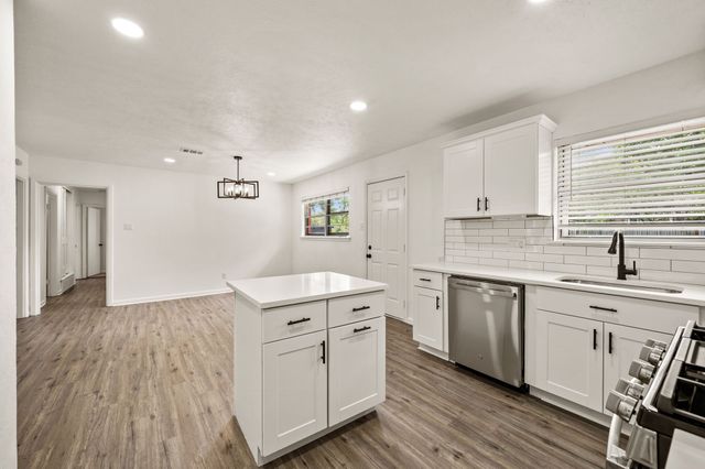 2805 Yates Street, Fort Worth, TX 76133