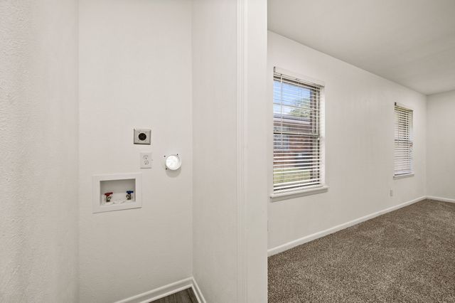 2805 Yates Street, Fort Worth, TX 76133