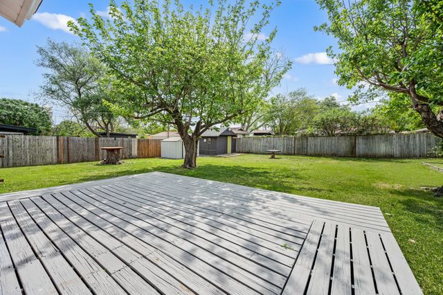 2805 Yates Street, Fort Worth, TX 76133