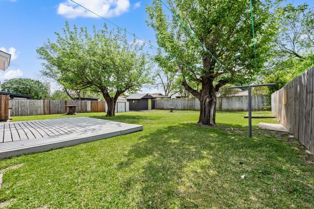 2805 Yates Street, Fort Worth, TX 76133