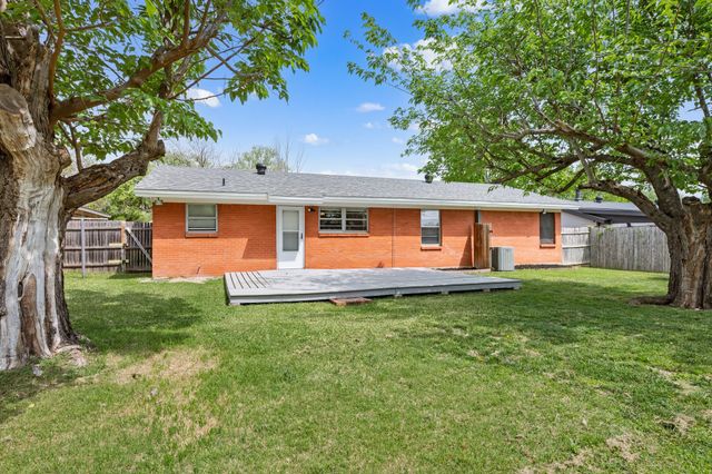 2805 Yates Street, Fort Worth, TX 76133