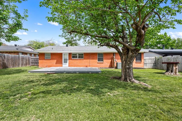 2805 Yates Street, Fort Worth, TX 76133