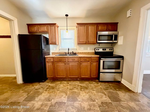 4830 S 4th St, Louisville, KY 40214