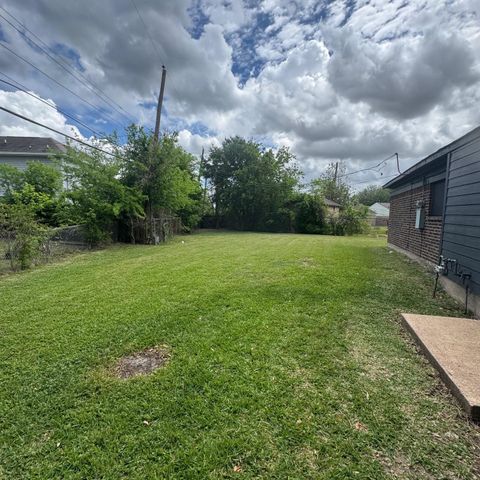 11803 Edgar Street, Houston, TX 77047