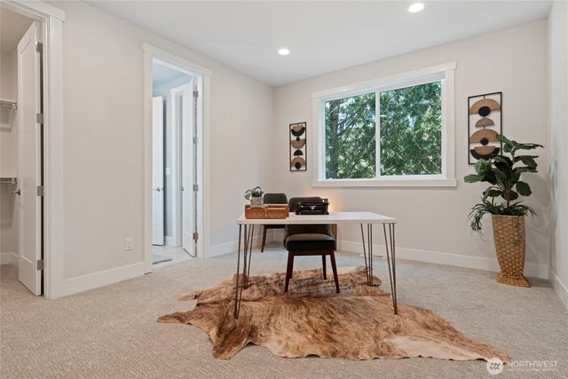 955 103rd Avenue SE, Bellevue, WA 98004